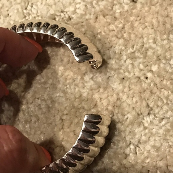 🤩BANGLE BRACELET - Picture 3 of 4